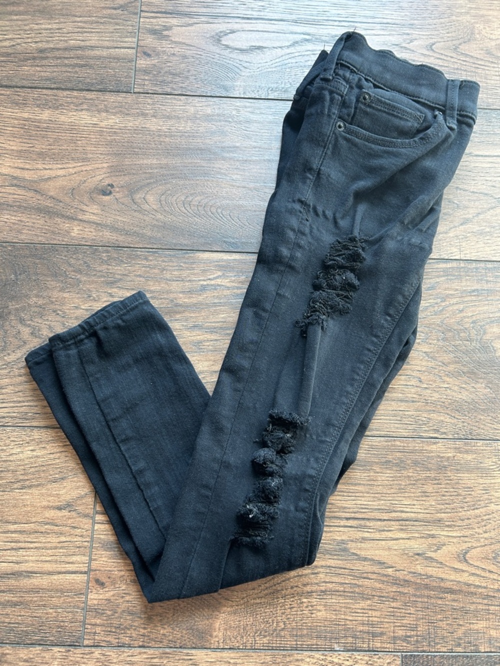 Express Black Women's Ripped Skinny Jeans